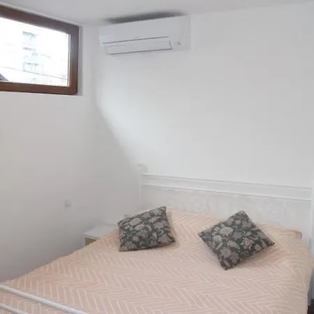 شقة Apartman Vila Galerija Ii *
